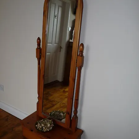 Stirabout Lane Bed & Breakfast 4*