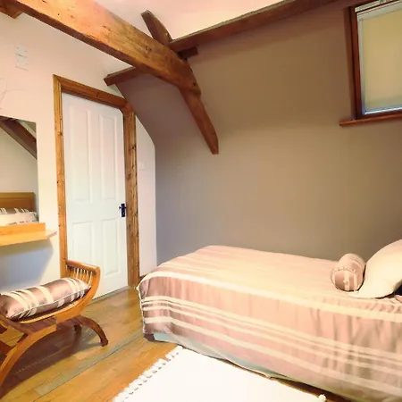 Bed & Breakfast Stirabout Lane