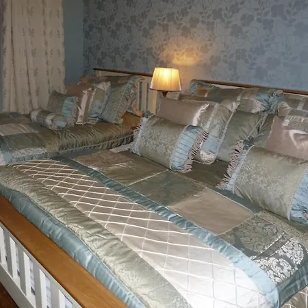 Stirabout Lane Bed & Breakfast 4*