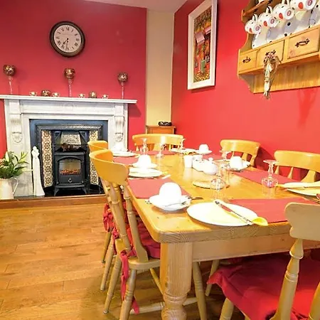 Stirabout Lane Bed and breakfast 4*