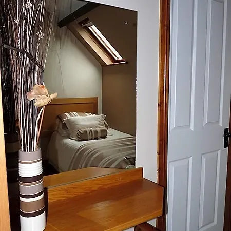 Stirabout Lane Bed and breakfast 4*