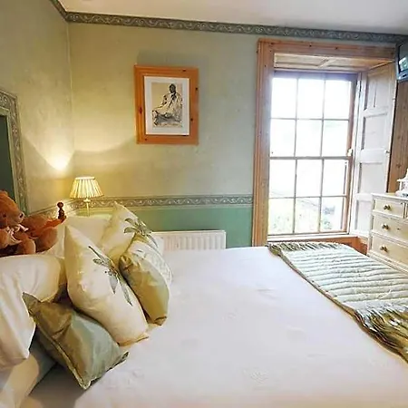 Stirabout Lane 4*
