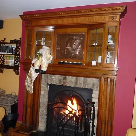 Stirabout Lane Bed and breakfast 4*