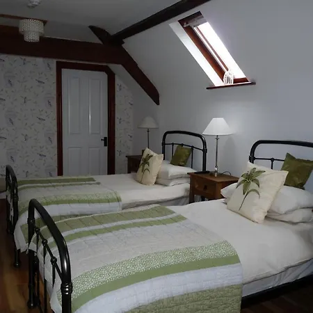 Stirabout Lane 4*